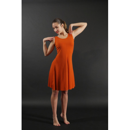 GR5H - Robe 4 pans couleur brique en pitch