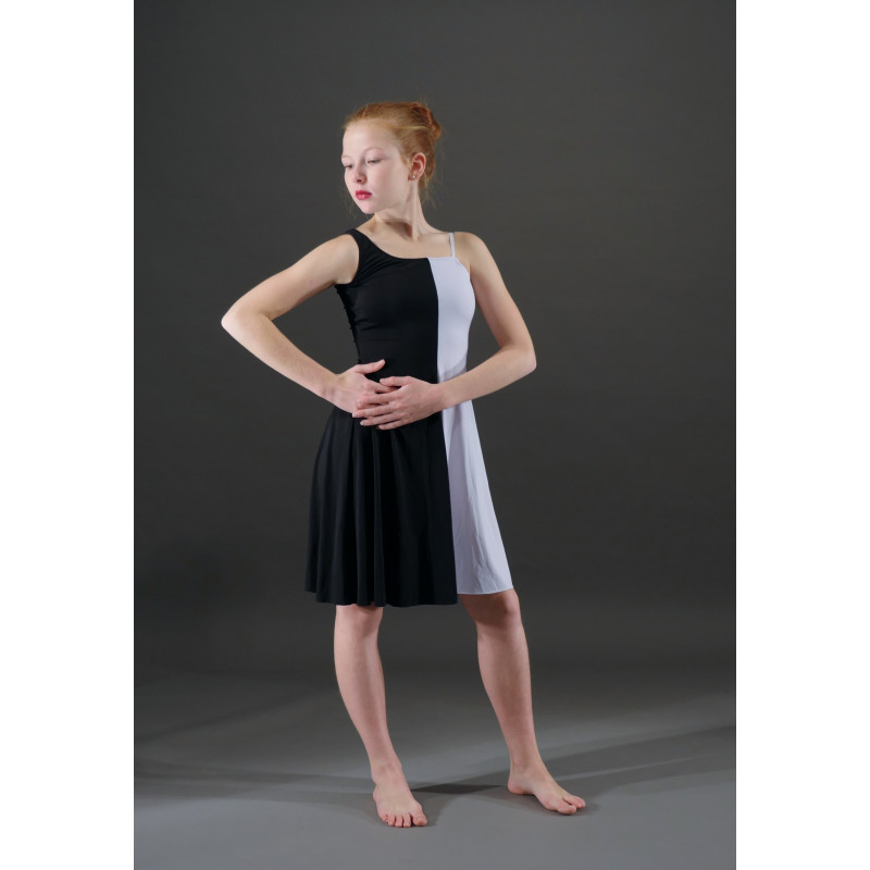 MR19C - Robe noire et blanche une fine bretelle MR19C - Robe noire et blanche une fine bretelle