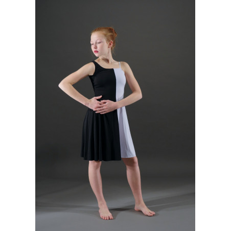 MR19C - Robe noire et blanche une fine bretelle
