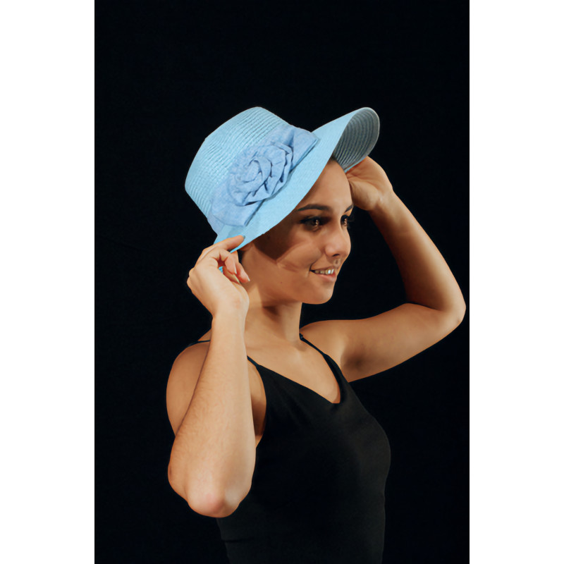ACCCH13C - Chapeau de paille bleu avec une fleur