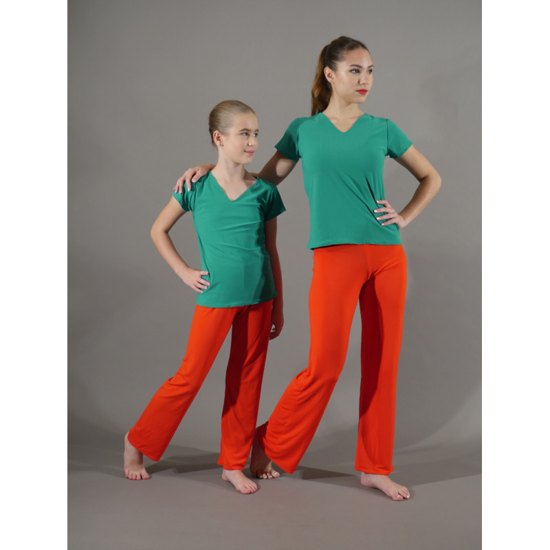 MEP32A - Ensemble pantalon rouge avec haut vert MEP32A - Ensemble pantalon rouge avec haut vert