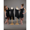 GRL29 - Robe noire découpée en peach