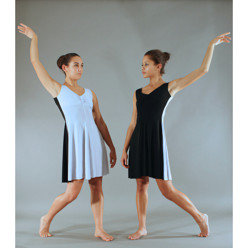 GRC31 - Robe noire et blanche devant et derriere GRC31 - Robe noire et blanche devant et derriere