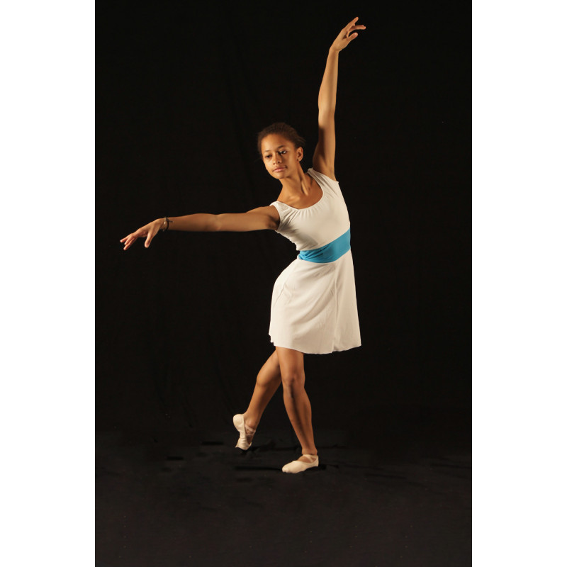 GRC25 - Robe blanche à bande turquoise GRC25 - Robe blanche à bande turquoise